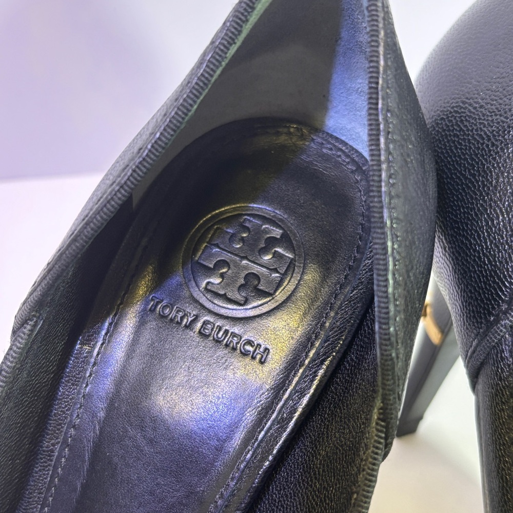 Tory Burch - Sleek Black Stiletto Heels with Pointed Toe - 9 - Picture 11 of 13